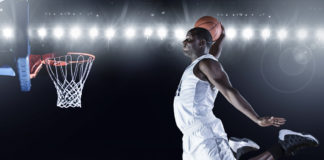 Basketball-Spieler dunkt © Brocreative - Fotolia.com