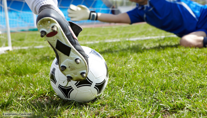 Fußball Bild: © pressmaster - Fotolia.com