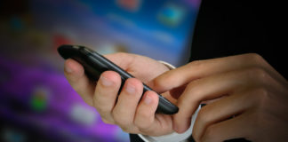 Handy Bild: © Gerhard Seybert - Fotolia.com