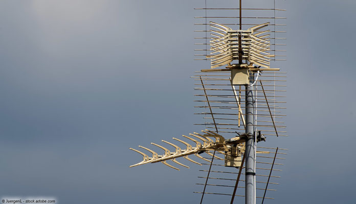 DVB-T2-Antenne; © JuergenL - stock.adobe.com