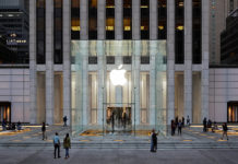 Apple Fifth Avenue; © Apple