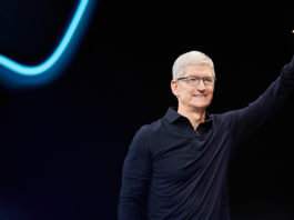 Tim Cook, Begrüßt Entwickler; © Apple