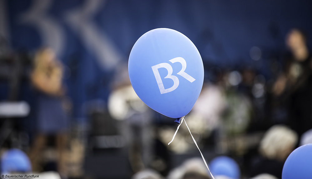 bayerischer rundfunk, br logo auf ballon; © Bayerischer Rundfunk