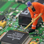 Computer-Reparatur © Schlierner - Fotolia.com