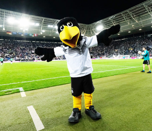 Nationalmannschaft Maskottchen; © TVNOW / Ralf Jürgens