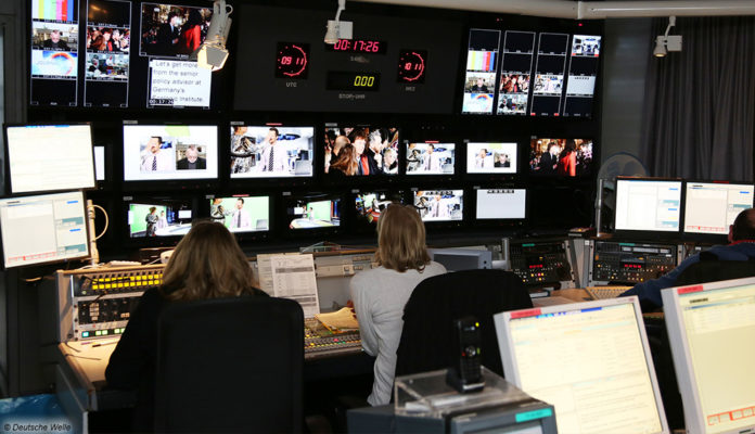 sala de control de transmisión de Deutsche Welle;  © Deutsche Welle