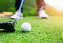 Golf, Rasen, Golfschläger; © pakorn - stock.adobe.com