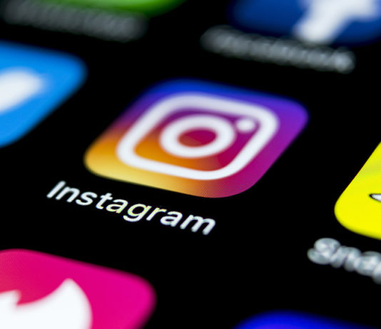 instagram; © Aleksei - stock.adobe.com