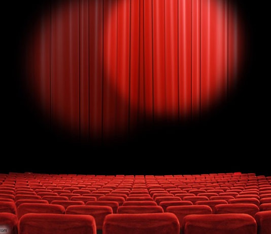 Kino, Kinosaal, Leinwand; © Mammut Vision - stock.adobe.com