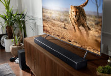 QLED Soundbar, Fernseher LCD Samsung; © Samsung