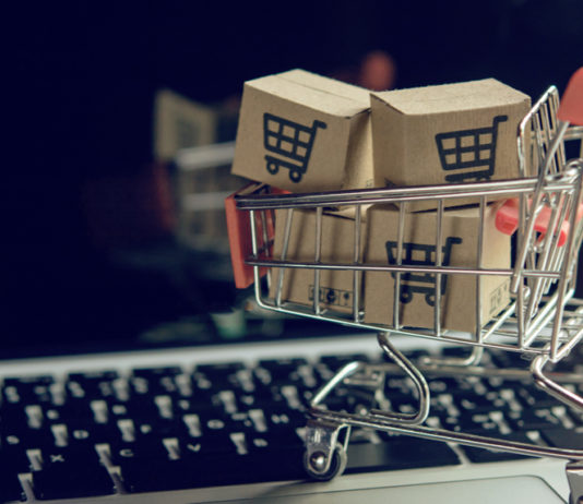 Shopping; © tevalux11 - stock.adobe.com