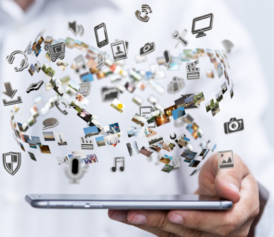 Smartphone, Apps; © vege - Fotolia.com