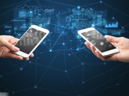 Funklöcher, Smartphone, Internet; © ra2 studio - stock.adobe.com