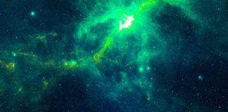 Weltall, Polarlichter; © Eugenia - stock.adobe.com