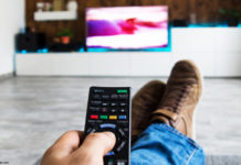 Fernbedienung, Fernsehen; © ghazii - Fotolia.com