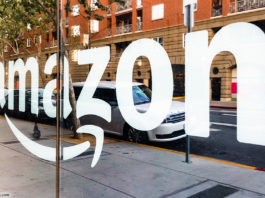 Amazon Schaufenster; © Andrei - stock.adobe.com
