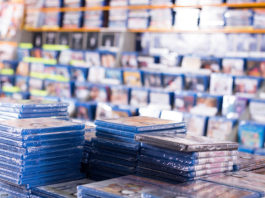 Blu-ray, Shop; © JackF - stock.adobe.com