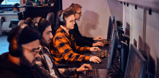 Gaming, E-Sport; © Fxquadro - stock.adobe.com