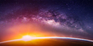 Erde, Weltall, Sonnenaufgang; © nuttawutnuy - stock.adobe.com