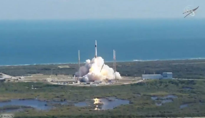 Dragon SpaceX; © NASA TV