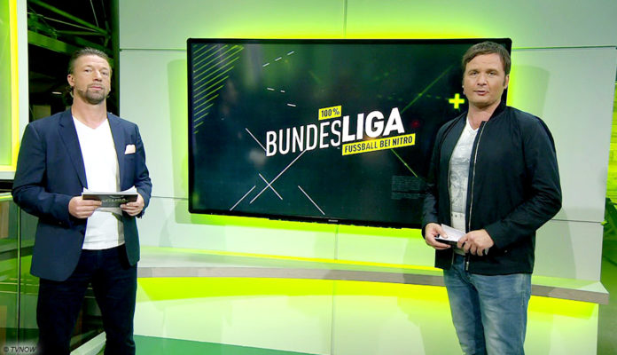 Nitro Bundesliga Moderator Thomas Wagner (r.) und Experte Steffen Freund; © TVNOW