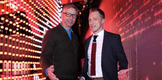 Kai Sturm (l.) und Oliver Pocher; © TVNOW / Stefan Gregorowius