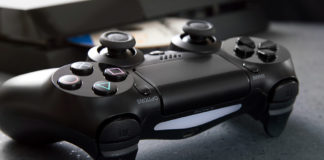 Controller Playstation; © Daniel Krasoń - stock.adobe.com