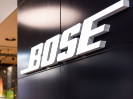 Bose Store; © ablokhin - stock.adobe.com