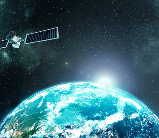Satellit, Erde; © Nmedia - stock.adobe.com