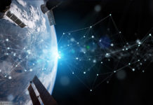 Erde, Netzwerk, Satelliten; © sdecoret - stock.adobe.com