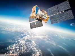Satellit, Erde; © Andrey Armyagov - stock.adobe.com