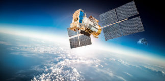 Satellit, Erde; © Andrey Armyagov - stock.adobe.com