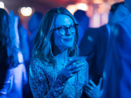 Gloria, Julianne Moore; © Capelight Pictures