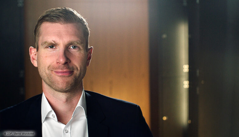 Per Mertesacker wird neuer TV-Experte im ZDF - DIGITAL ...