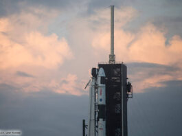 Das SpaceX-Raumschiff "Crew Dragon" am Launchpad der NASA in Cape Canaveral, Florida