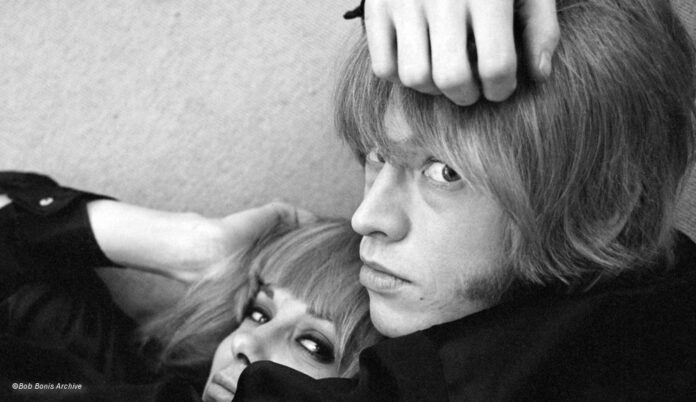 Brian Jones und Freundin