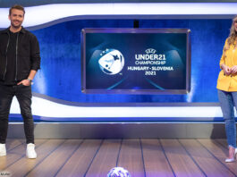 U21