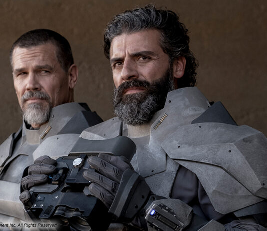 Gurney Halleck (Josh Brolin) und Fürst Leto (Oscar Isaac) in "Dune"