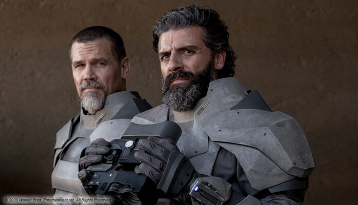 Gurney Halleck (Josh Brolin) und Fürst Leto (Oscar Isaac) in 