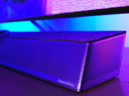 Philips 65OLED936 mit der Soundbar von Bowers & Wilkins