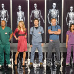 Scrubs, Zach Braff als "John Dorian/ JD", Sarah Chalke als "Elliot Reid", Judy Reyes als "Carla Espinosa", Donald Faison als "Christopher Turk", Neil Flynn als "Hausmeister", Ken Jenkins als " Dr. Robert Kelso", John C. McGinley als " Dr. Cox"