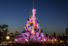 Disney Schloss bei Nacht