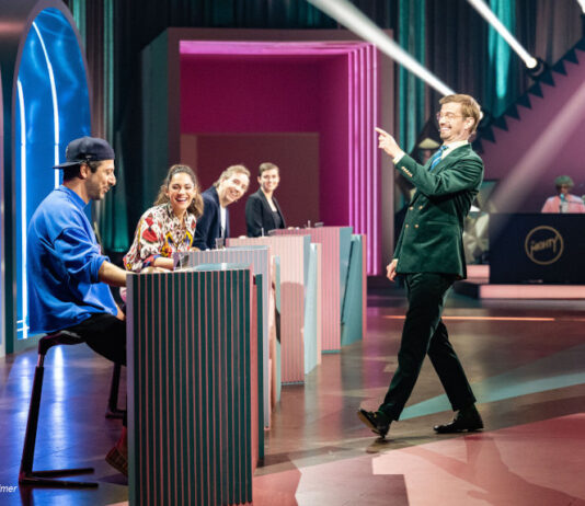 Joko Winterscheidt fragt sich "Wer stiehlt mir die Show?"