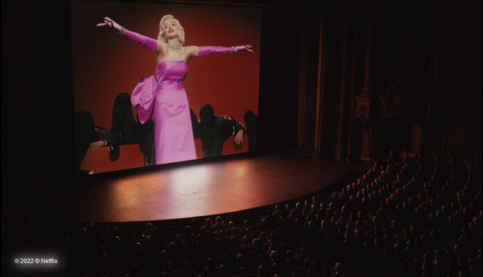 Kinosaal mit Marilyn Monroe Film
