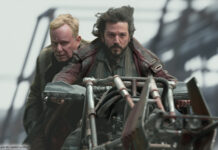 Diego Luna und Stellan Skarsgard in "Andor" auf Disney+