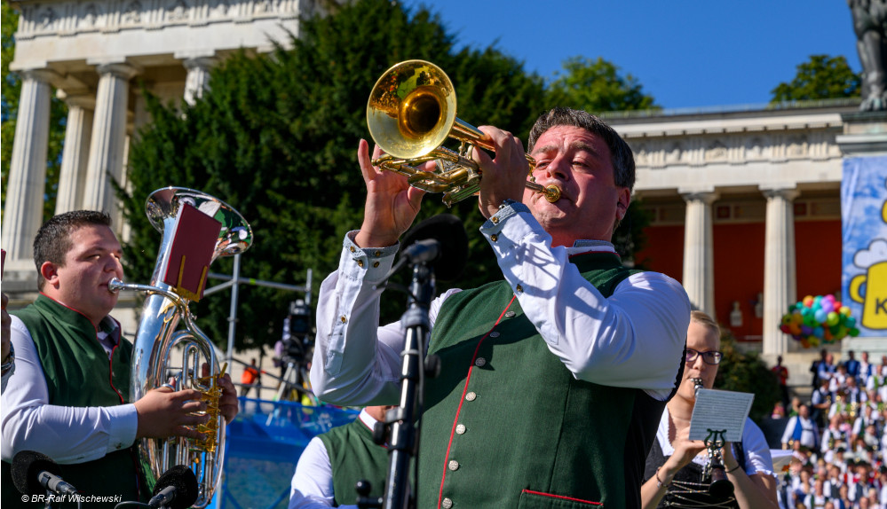 Wiesn-Platzkonzert