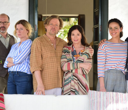 Das Ensemble von "Der Nachname"