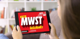 Tablet mit Werbebanner von Media Markt