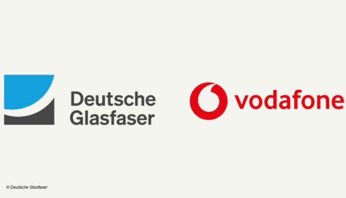 Logos Deutsche Glasfaser und Vodafone