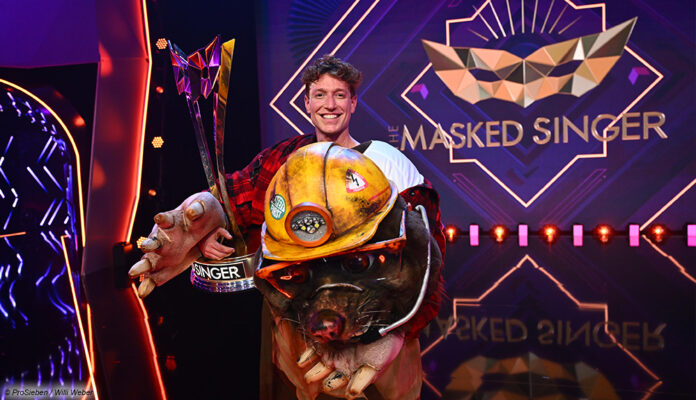 Daniel Donskoey als Maulwarf bei The Masked Singer